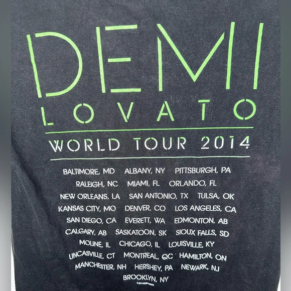 Demi Lovato Size S - Picture 7 of 7